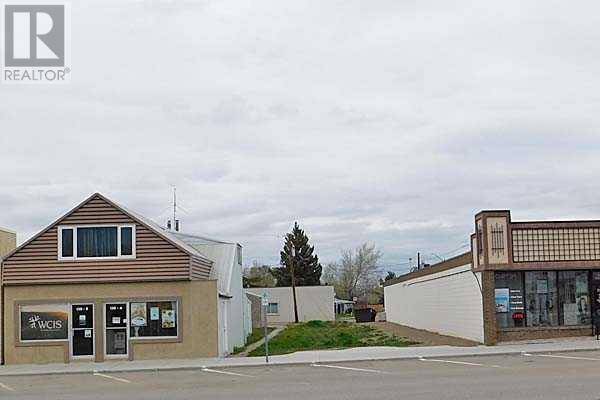 Claresholm, AB T0L0T0,128 50th Avenue W