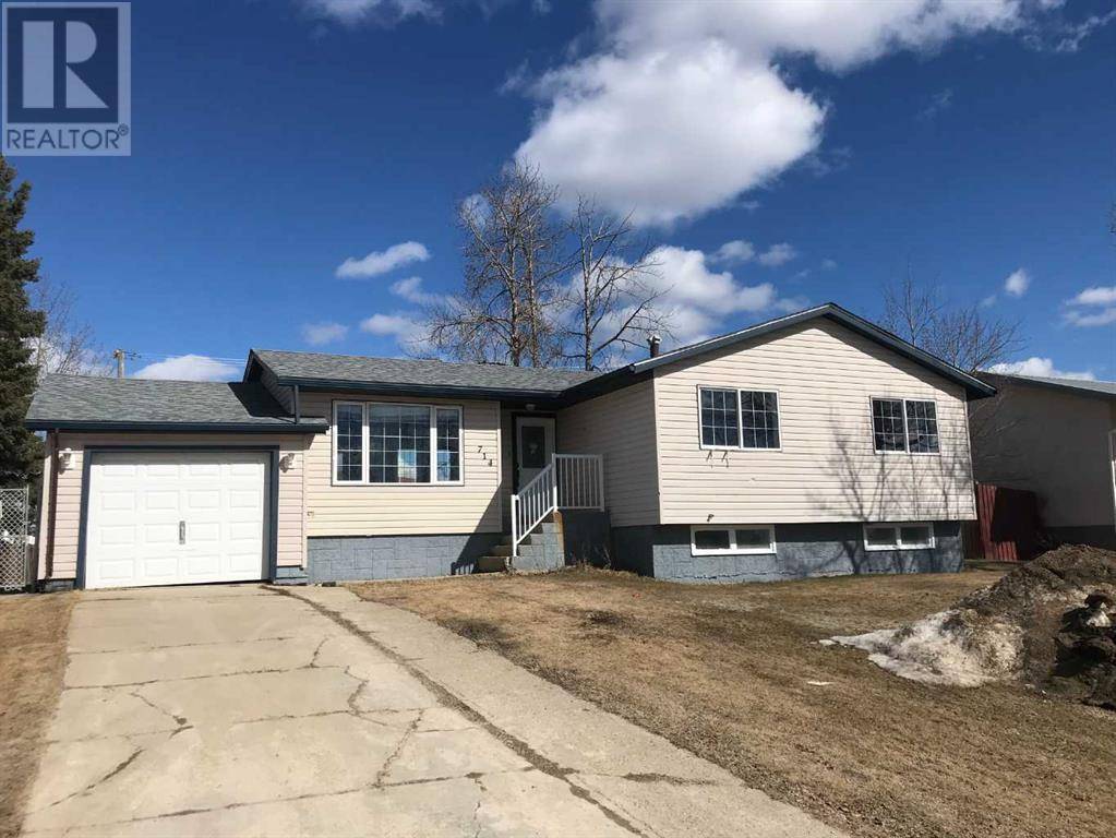 Fox Creek, AB T0H1P0,714 3 Avenue