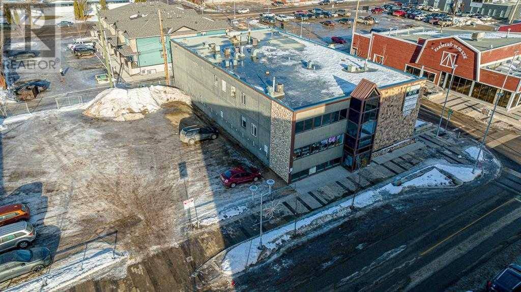 Grande Prairie, AB T8V0Y3,10104 101 Avenue