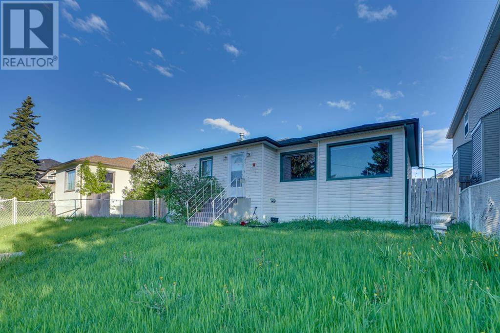 Calgary, AB T2E1X9,135 25 Avenue NE