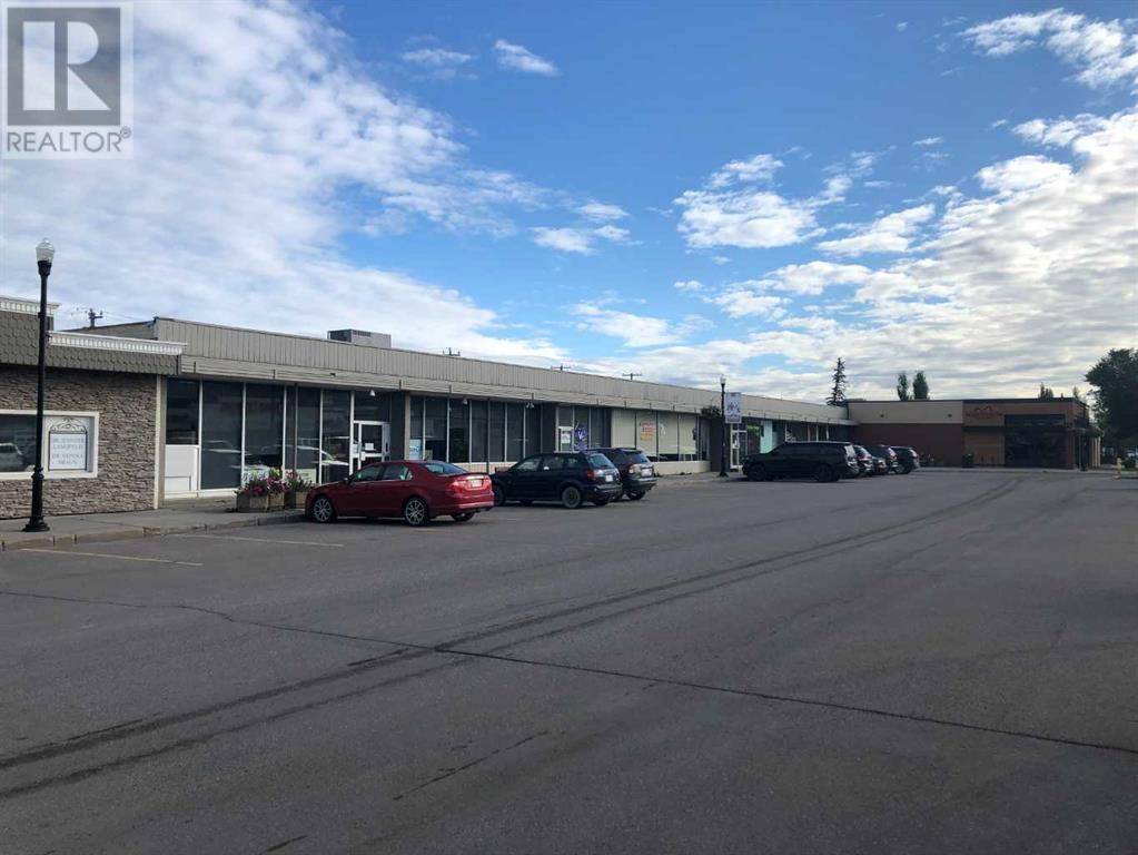 Hinton, AB T7V2A5,144-154 Athabasca Avenue