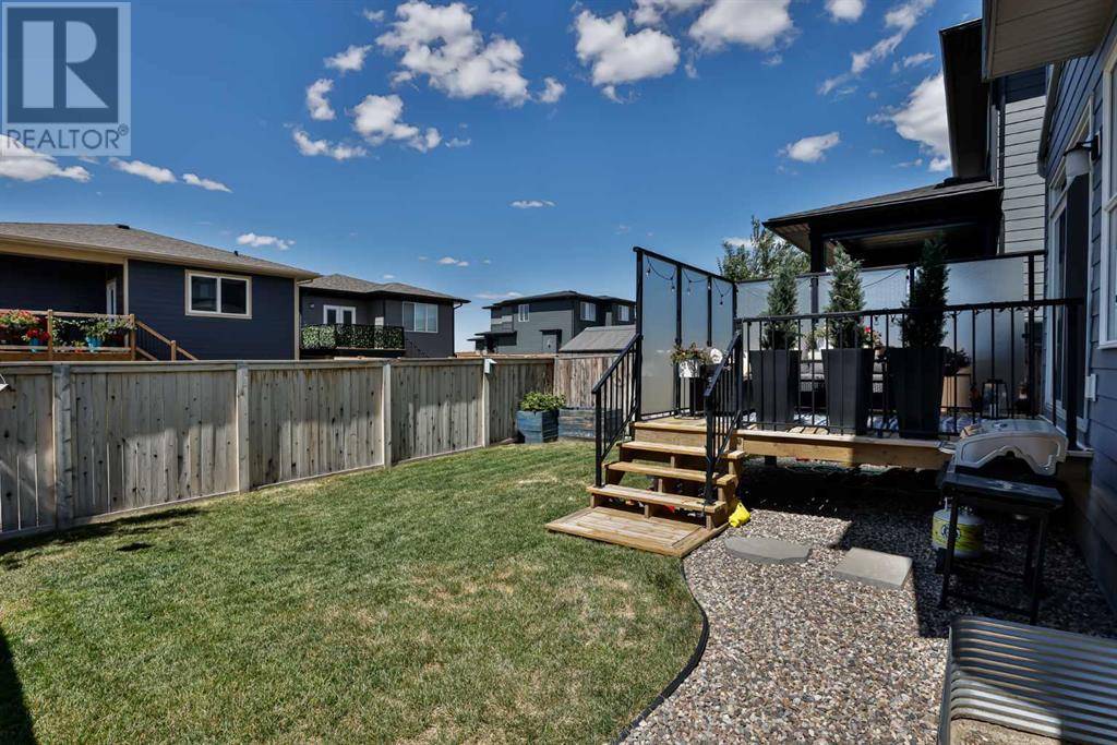 Lethbridge, AB T1J5J6,489 Devonia Way W