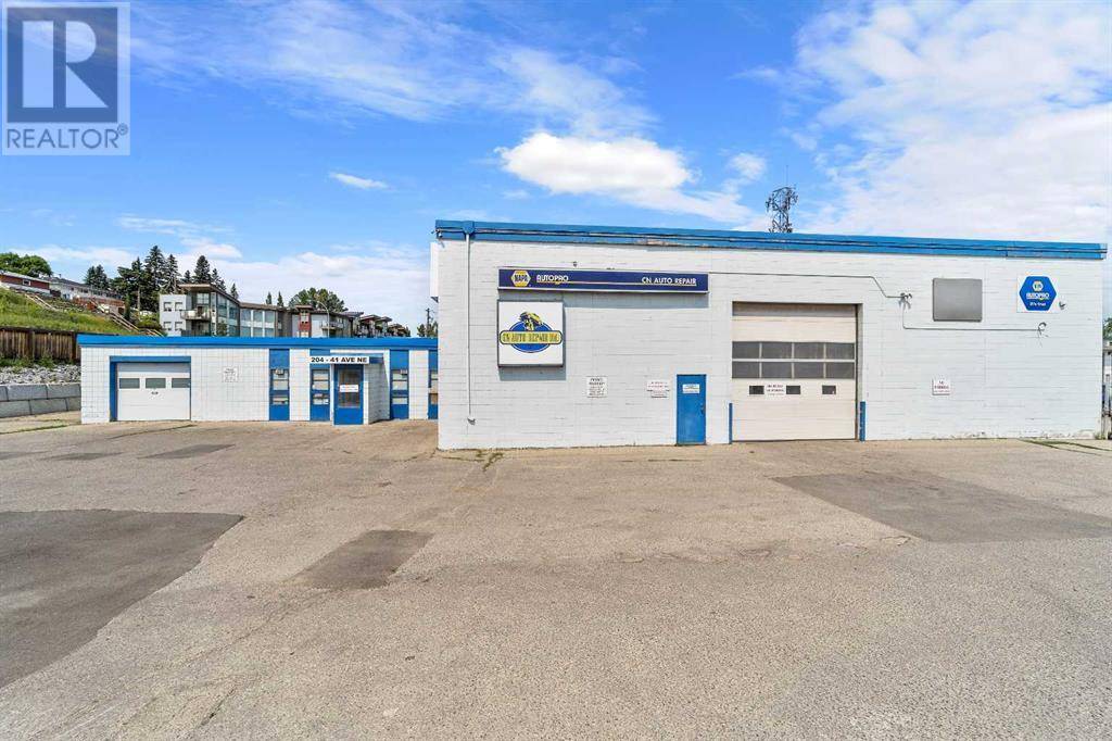 Calgary, AB T2E2N3,204 41 Avenue NE