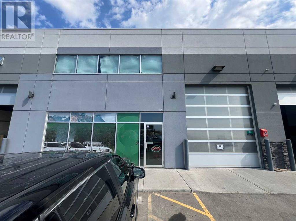 Calgary, AB T3N1N8,8888 88 Avenue NE