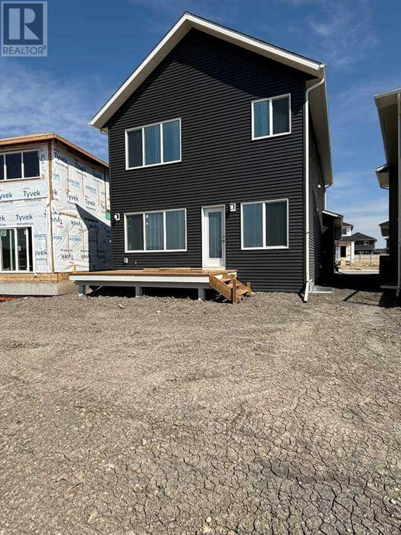 Airdrie, AB T4B5R5,525 Baywater Manor SW