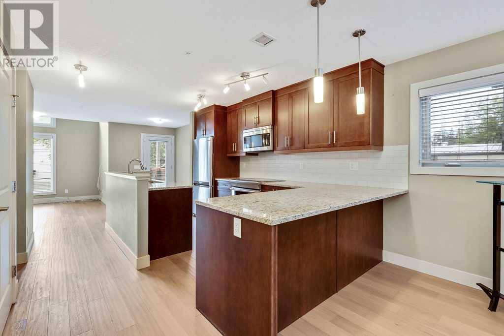 Calgary, AB T2T1H4,212, 1905 27 Avenue SW