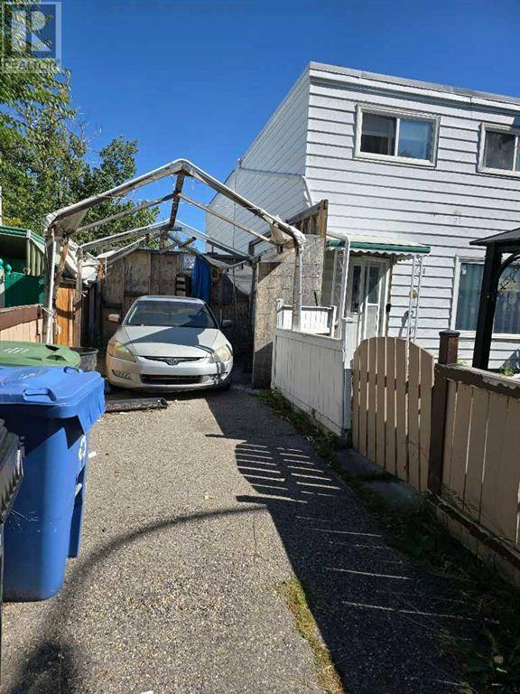 Calgary, AB t2b1v8,31 Doverdale Mews SE