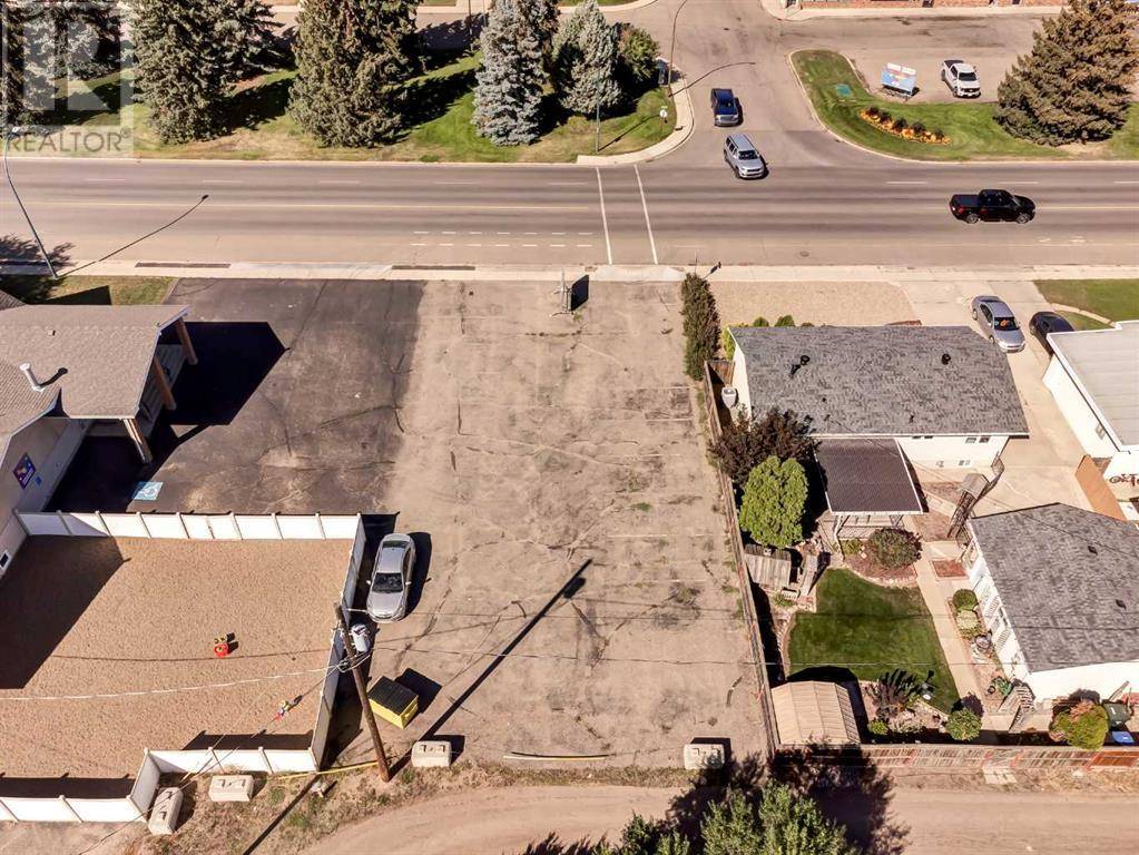 Medicine Hat, AB T1A6R3,587 12 Street NW