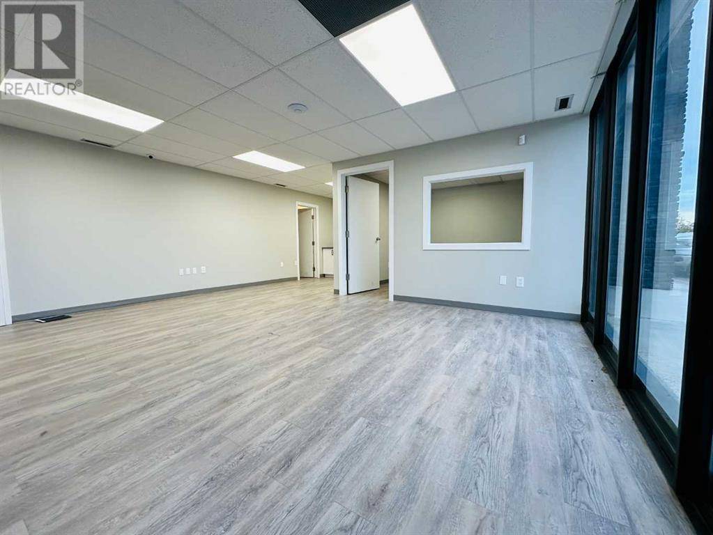 Grande Prairie, AB T8V5S5,11423 98 Avenue