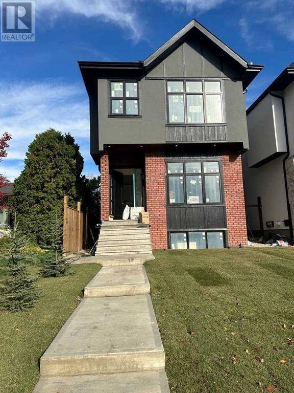 Calgary, AB T2M4C9,2226 Halifax Crescent NW