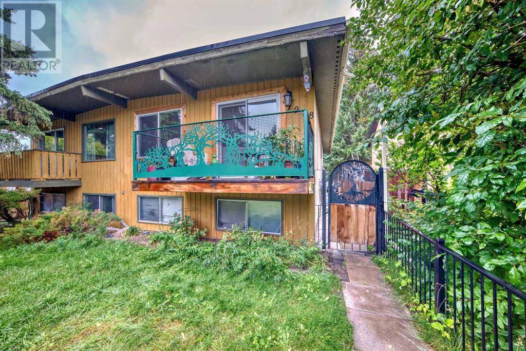 Calgary, AB T3B1L6,7918 33 Avenue NW