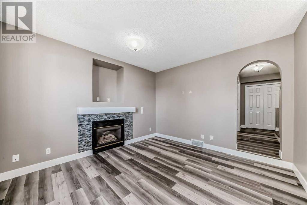 Airdrie, AB T4B2L7,27 Canoe Circle SW