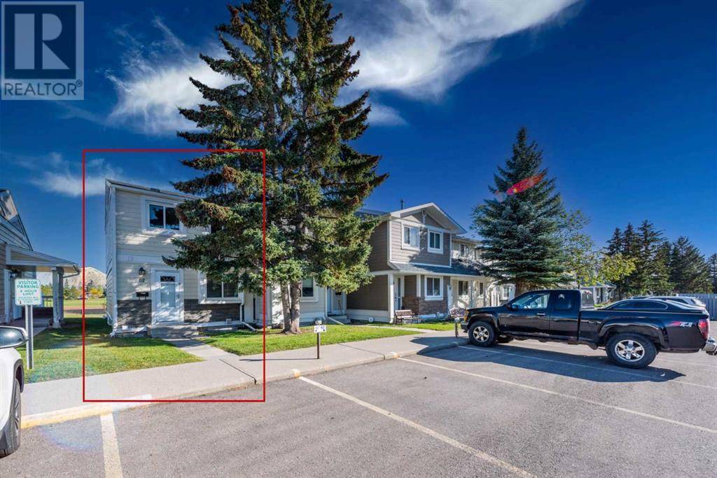 Calgary, AB T2A7C5,62 Georgian Villas NE