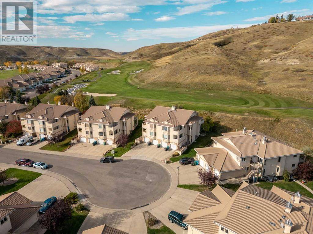 Lethbridge, AB T1K6V1,27 Canyon Court W