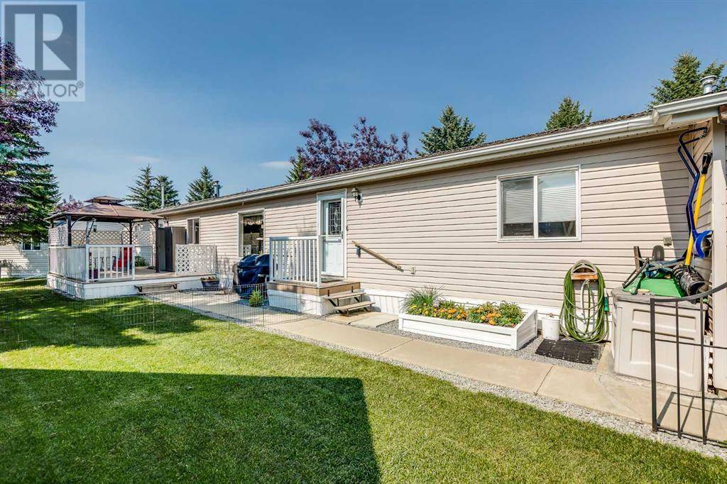 Red Deer, AB T4R2Z8,2135 Danielle Drive