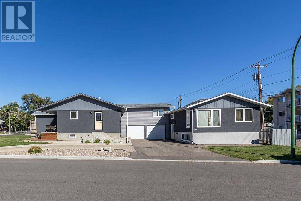 Medicine Hat, AB T1A5L3,143 1A Avenue NE