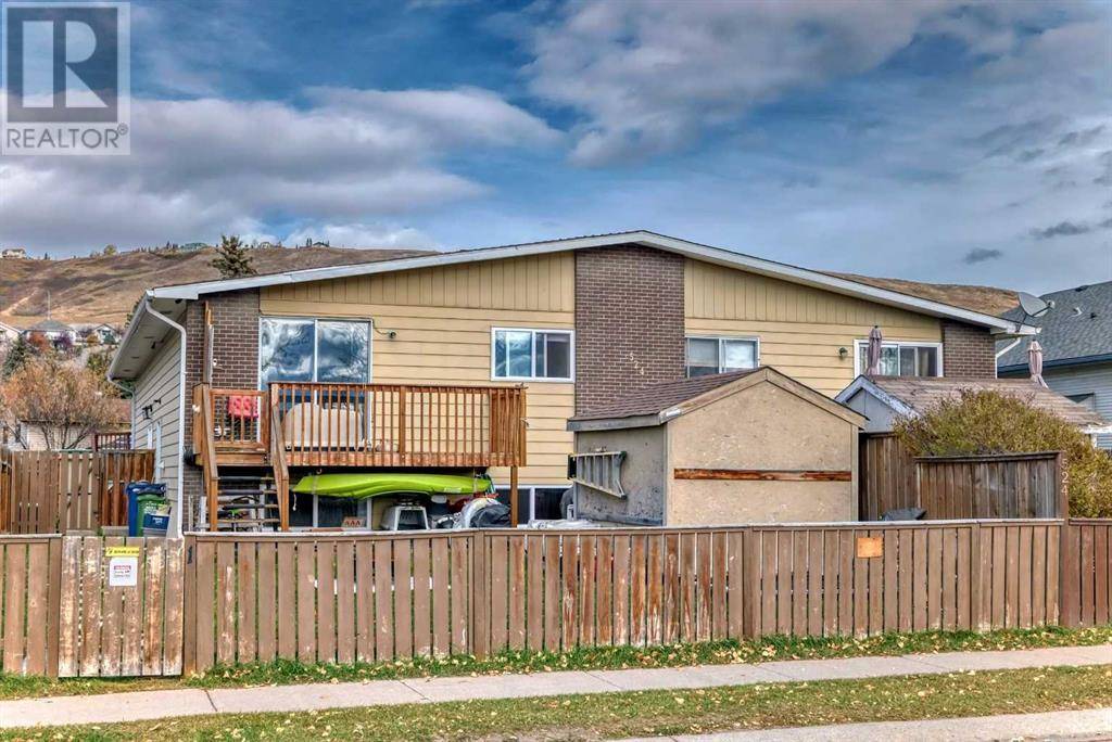 Cochrane, AB T4C1C6,1, 524 1 Street E