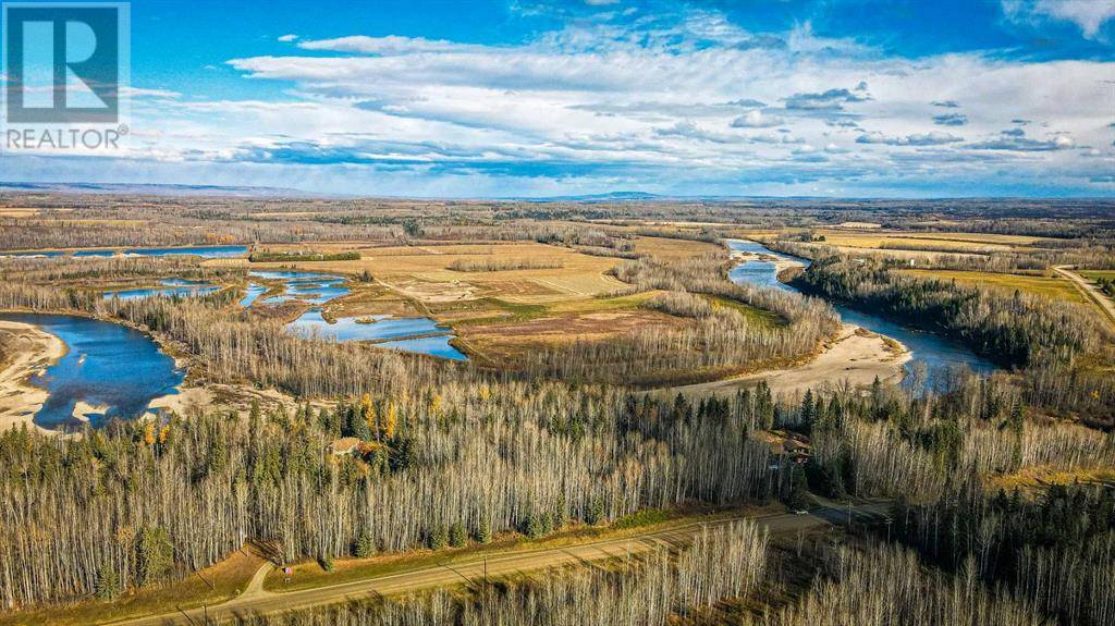 Rural Yellowhead County, AB T7E3Z4,14132 East Bank Road