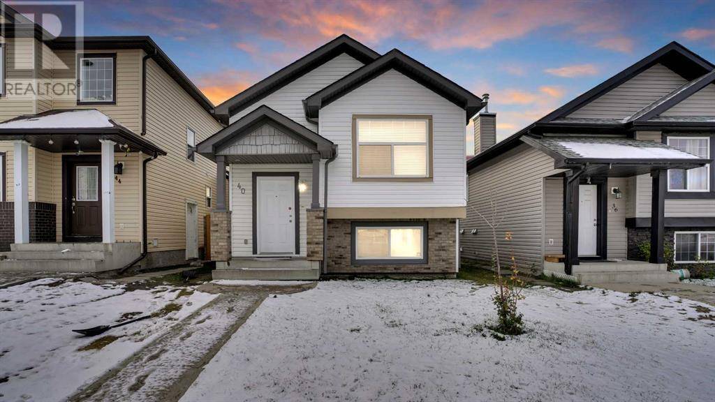 Calgary, AB T3J4Z8,40 saddlefield Road NE