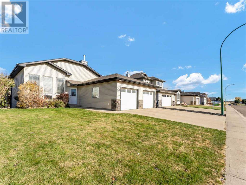 Medicine Hat, AB T1B4R5,24 Cottonwood Close SW