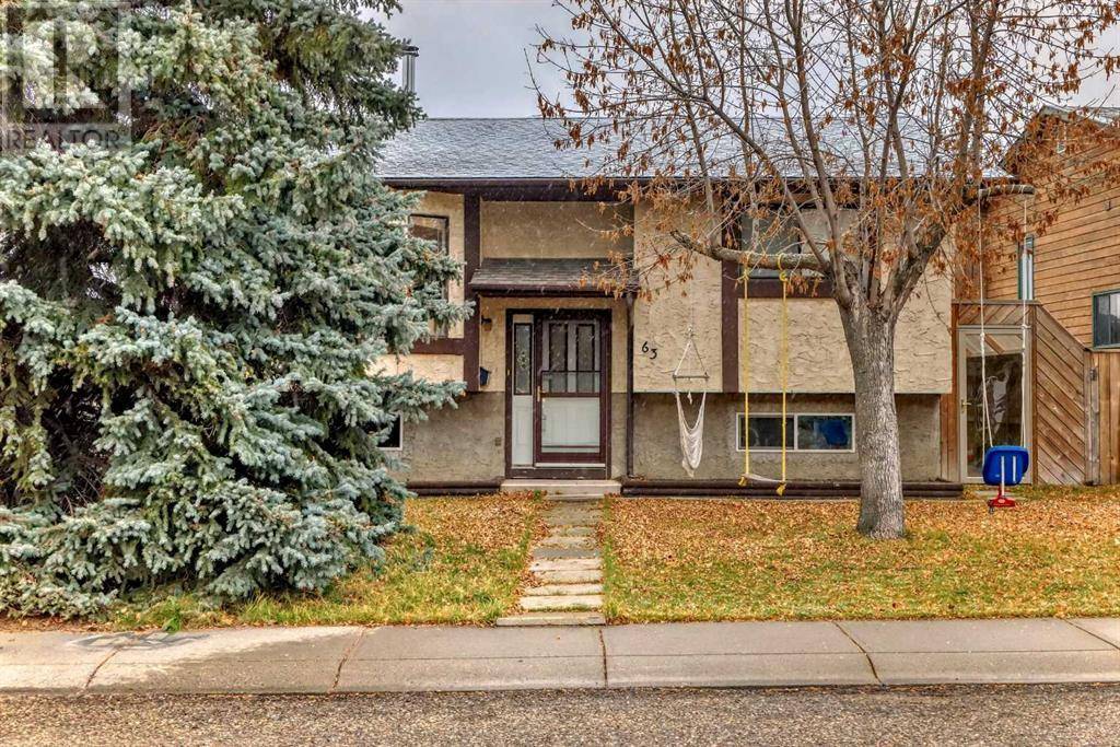 Calgary, AB T3K2B8,63 Bernard Place NW