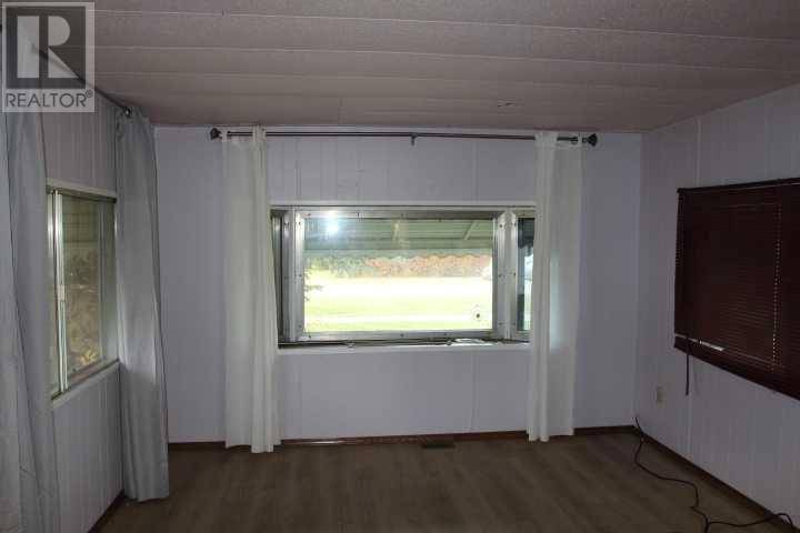 Donalda, AB T0B1H0,6111 Foster Street