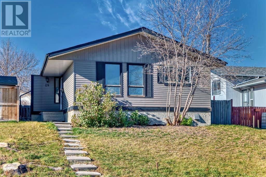 Calgary, AB T3K1L1,28 Bedford Circle NE