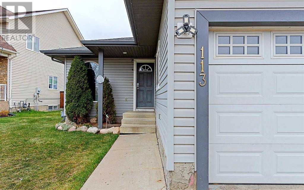 Fort Mcmurray, AB T9K0E1,113 Paris Crescent