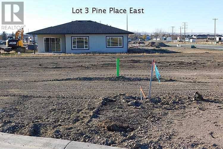 Claresholm, AB T0L0T0,3 Pine Place E