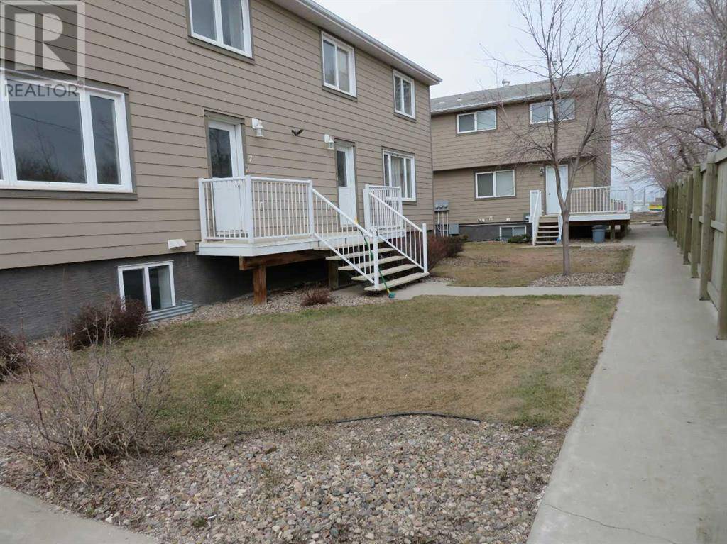 Lloydminster, SK S9V0V4,7, 5524 49 Avenue