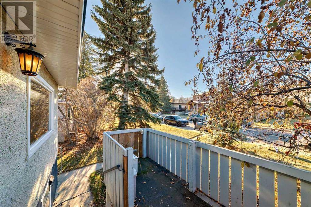 Calgary, AB T3B1R4,8532 34 Avenue NW