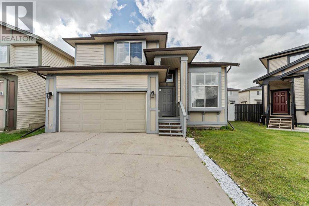 Airdrie, AB T4B0K5,250 Luxstone Road SW