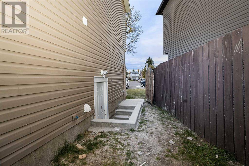 Calgary, AB T3J3E2,339 Martinbrook Place NE