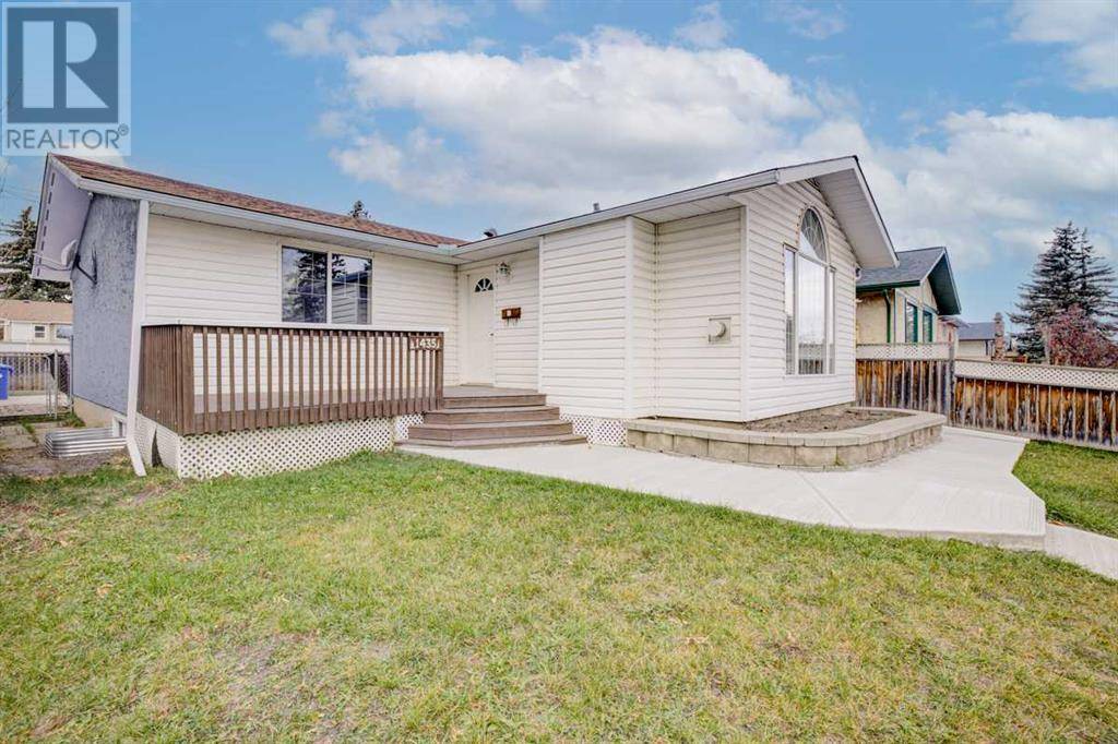 Calgary, AB T2A3L3,1435 42 Street NE