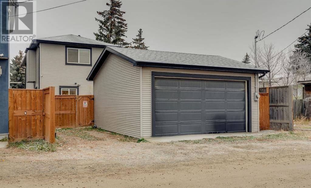 Calgary, AB T2B1R8,4403 26 Avenue SE