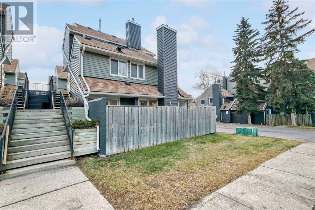 Calgary, AB T3e6V1,148, 54 Glamis Green SW