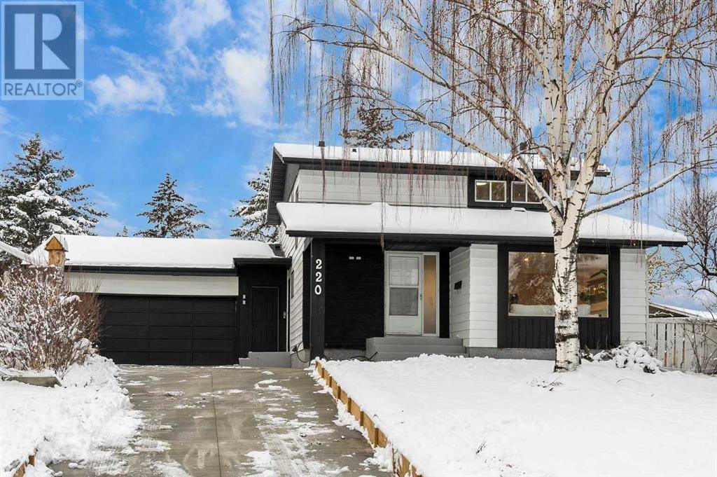 Calgary, AB T2J4S3,220 Queen Anne Place SE