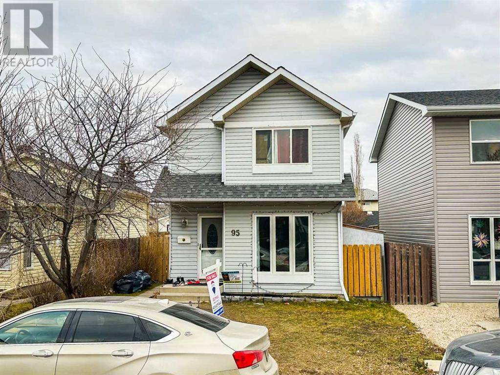 Calgary, AB T3J1Y6,95 Castlegreen Close NE