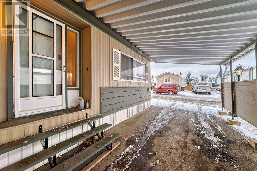 Calgary, AB T2B5N2,167, 3223 83 Street NW