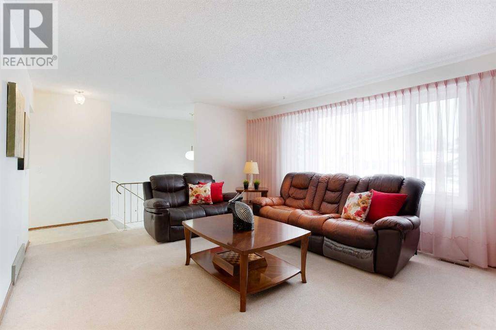 Calgary, AB T2A3R6,620 55 Street SE