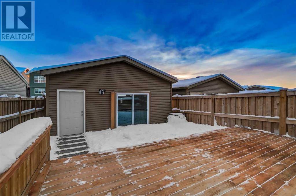 Chestermere, AB T1X1Z9,148 Dawson Drive