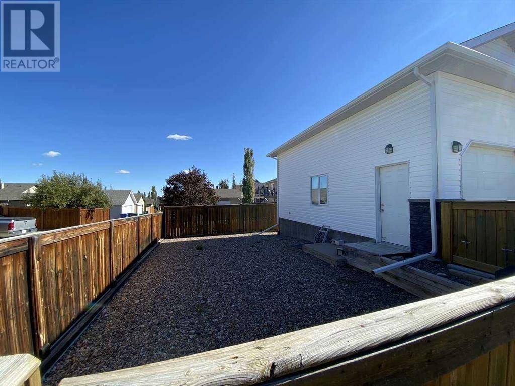 Lethbridge, AB T1K8A4,133 Rivermont Crescent W