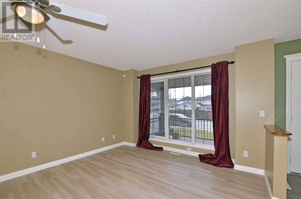 Calgary, AB T2P1E2,226 Evansmeade Close NW