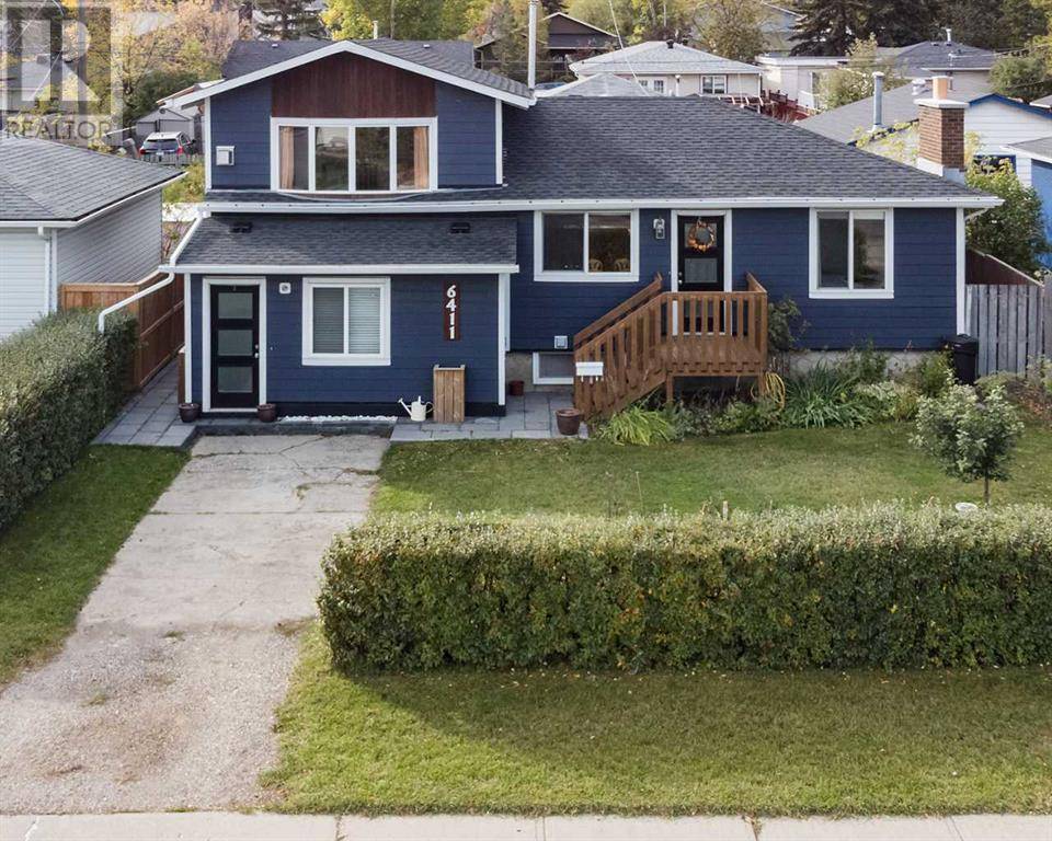 Calgary, AB T3B0K3,6411 32 Avenue NW