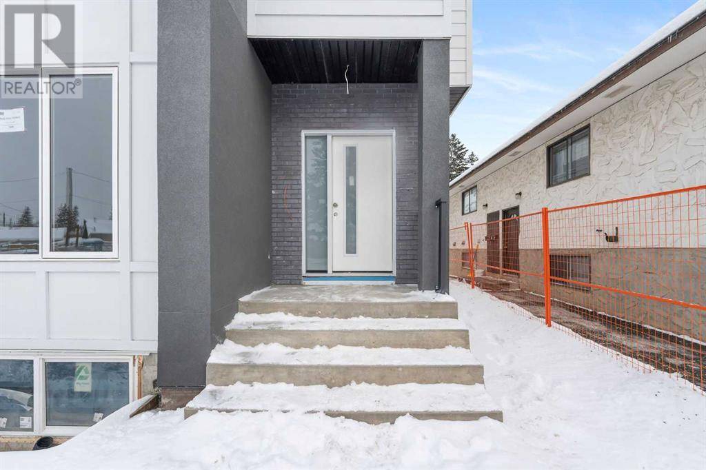 Calgary, AB T3B2K6,4814 70 Street NW