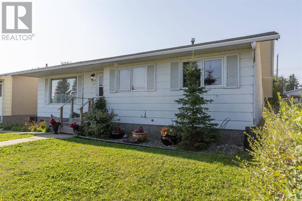 Rimbey, AB T0C2J0,4609 54 Avenue