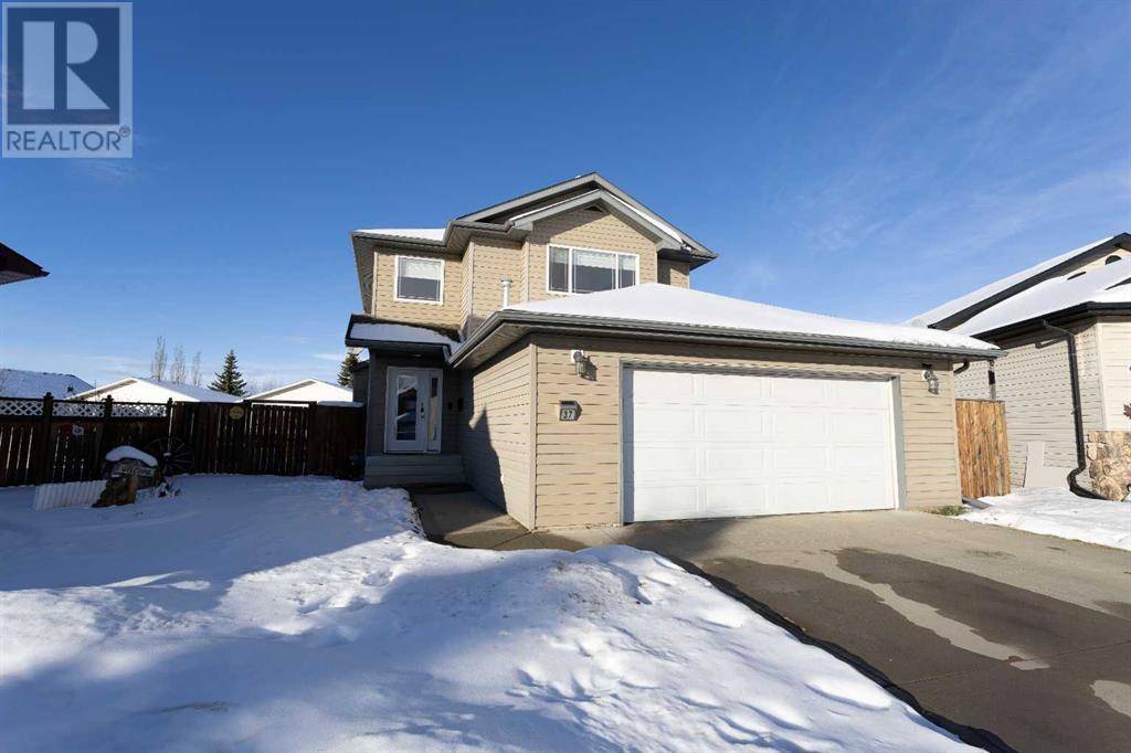 Red Deer, AB T4P3X7,37 Ogilvie Close