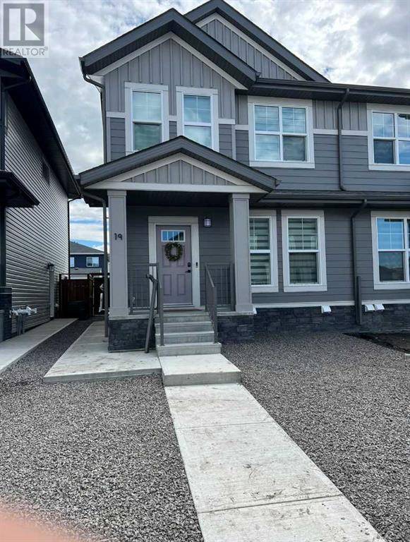 Calgary, AB T2X4L7,19 Walcrest Row SE