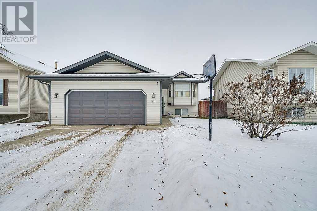 Red Deer, AB T4P4A4,127 Kirkland Close