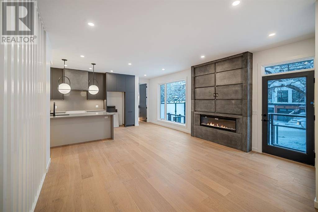 Calgary, AB T2M1P8,1402 22 Avenue NW